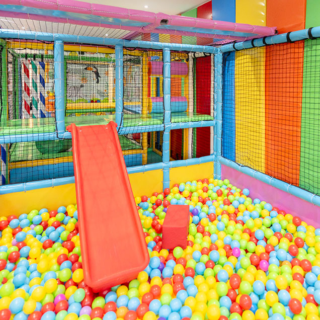 Lune_footer-image_kids_area_001