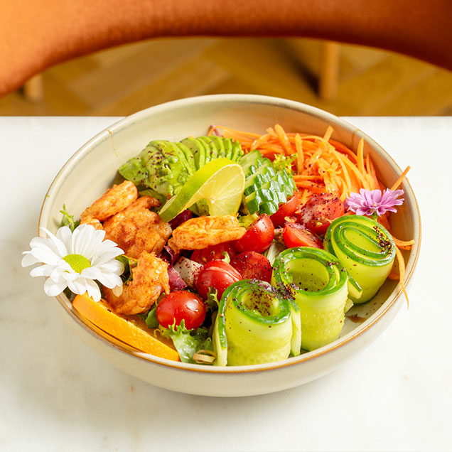 Lune_footer-image_prawn_salad_001